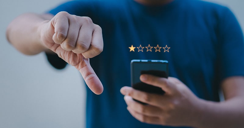 Thumbs down giving one-star review